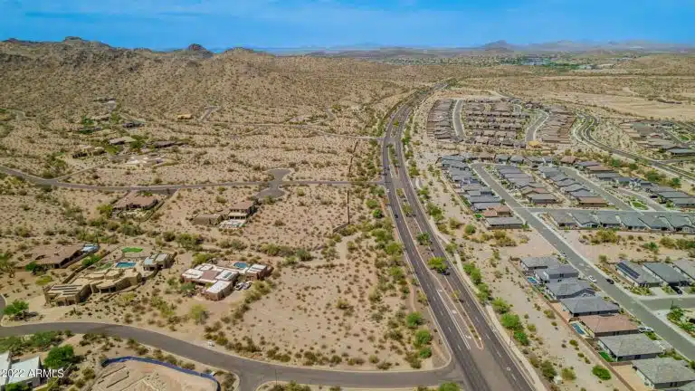 SUMMIT COMMUNITY OVERLOOKING LUCERO